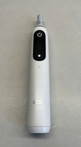 Szczoteczka elektryczna Oral-B iO Series 8N